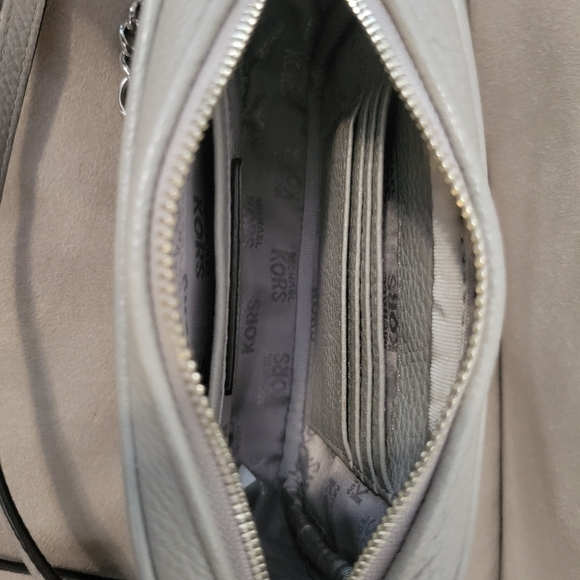 Michael kors women's handbag - Picture 7 of 8